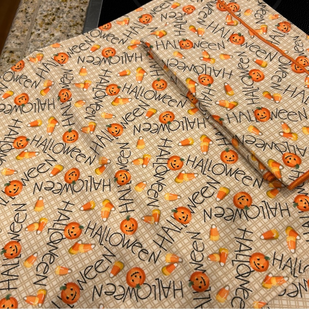 Longaberger Halloween Pumpkin & Candy Corn Placemats & Napkins Set of 2